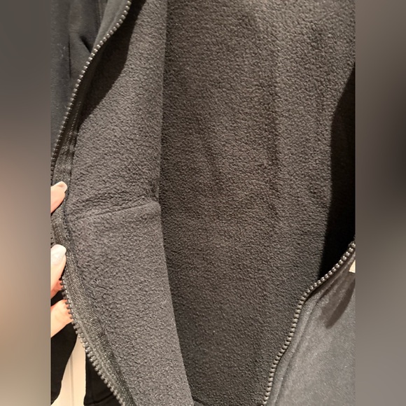 CARHATTT ZIPPER HOODIE (kids large so it fits me:women’s small) - Picture 5 of 9